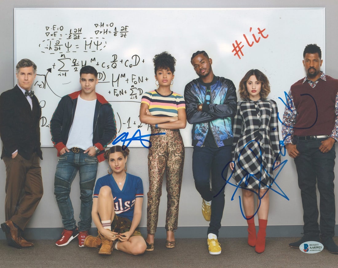 Grownish Signed 11x14 Photo by Raisa Arlook Cole Certified Beckett: Grownish Signed 11x14 Photo by Raisa Arlook Cole Certified Beckett This authentic autographed 11x14 photograph features Francia Raisa, Emily Arlook, and Deon Cole from the acclaimed series Grownish. E