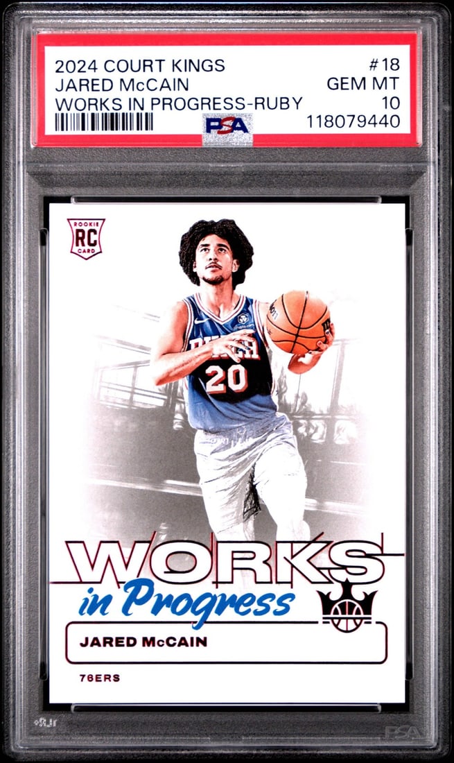 2024 Court Kings Jared McCain #18 Ruby /149 RC PSA 10 Basketball Card: 2024 Court Kings Jared McCain #18 Ruby /149 RC PSA 10 Basketball Card This graded 2024 Court Kings Jared McCain #18 Ruby /149 RC basketball card is a must-have for collectors and fans. Authenticated b