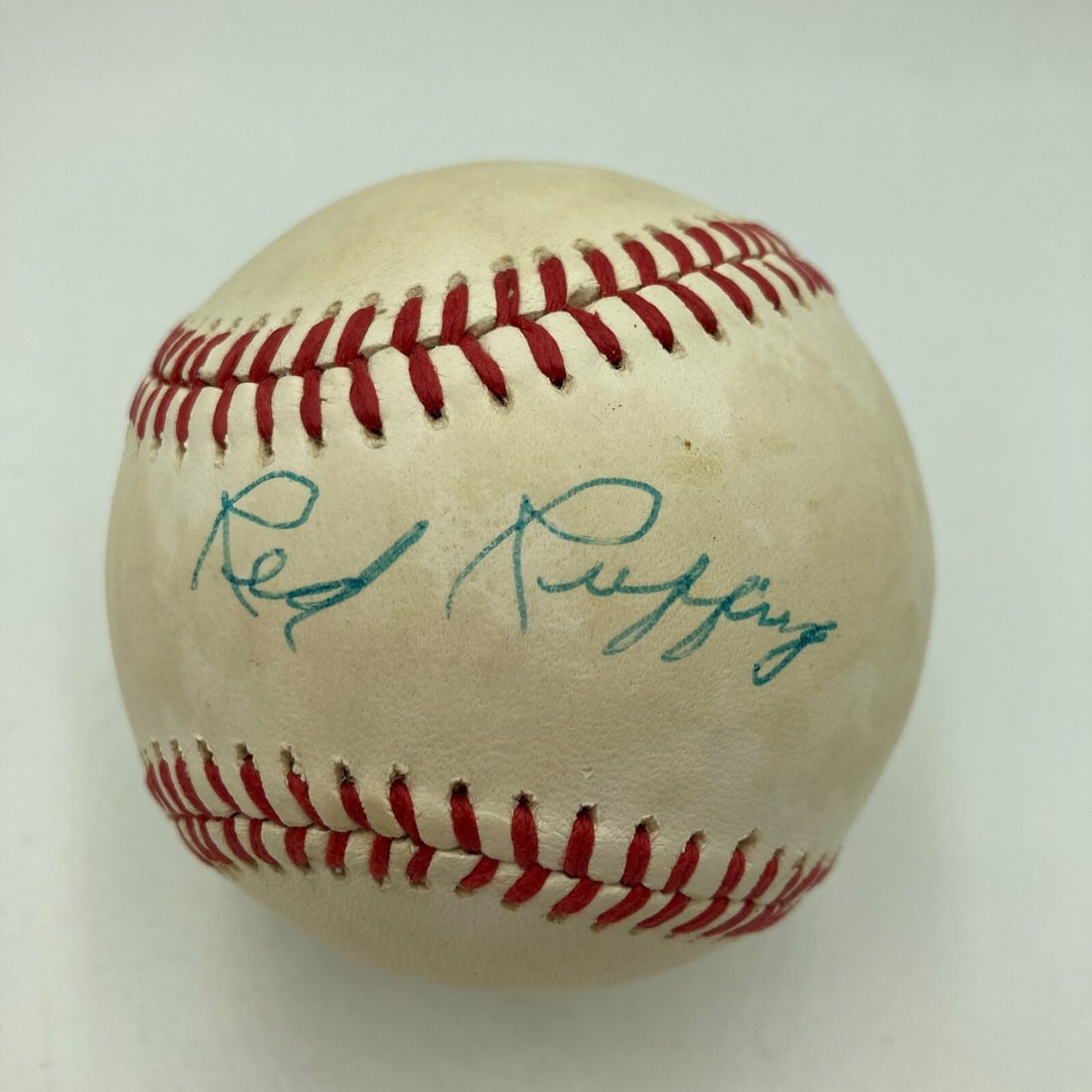 Red Ruffing Signed Official American League Baseball JSA COA RARE: Red Ruffing Signed Official American League Baseball JSA COA RARE This is a rare Red Ruffing single signed official American League baseball featuring the legendary New York Yankees pitcher. The ball