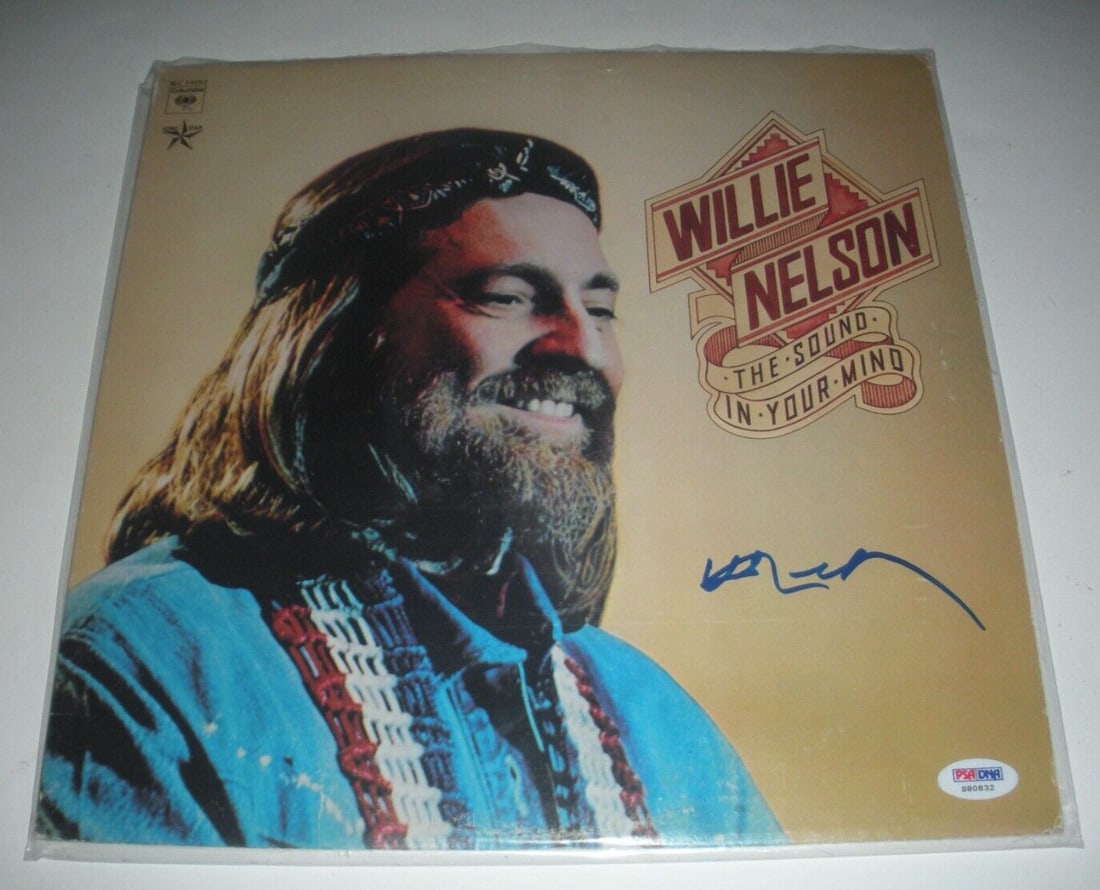 Willie Nelson Always on My Mind Signed Album PSA/DNA Certified (1 of 1)