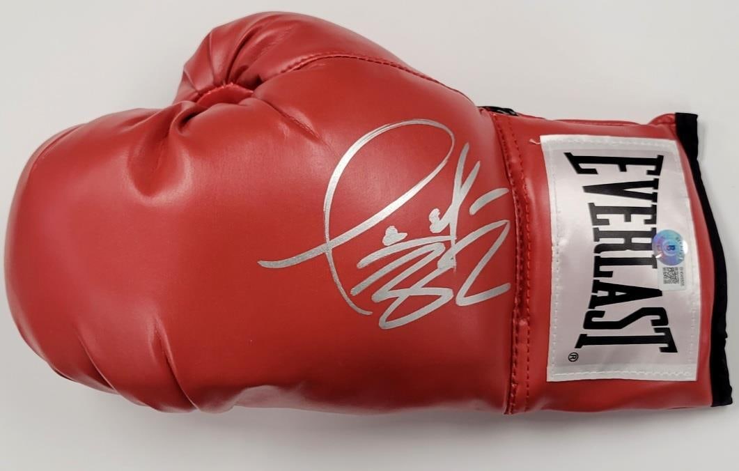 Deontay Wilder Signed Everlast Boxing Glove with BAS Authentication (1 of 4)
