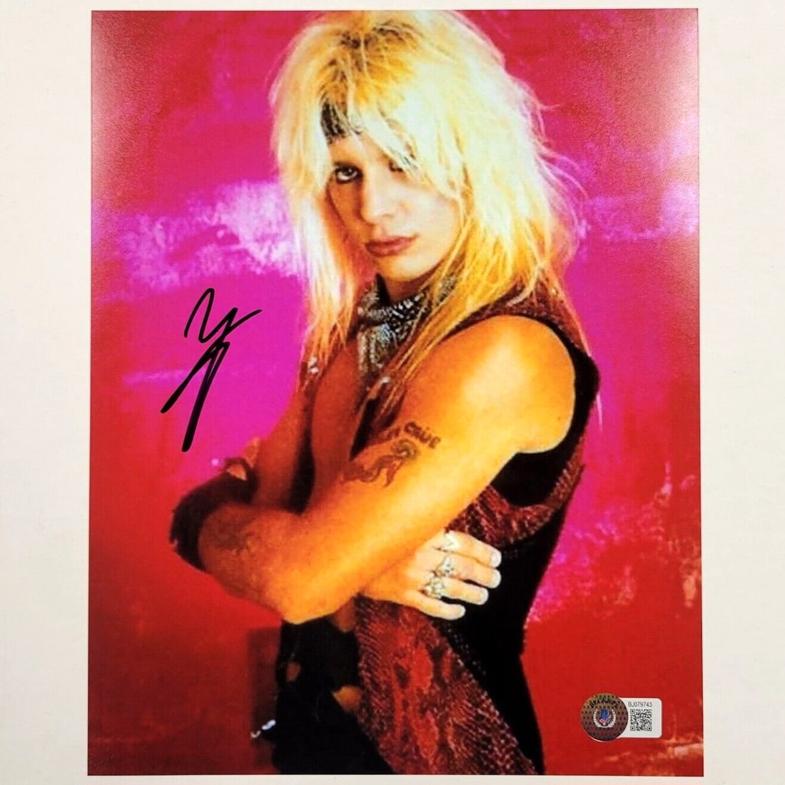 8x10 Photograph Signed by Vince Neil Motley Crue Beckett Authenticated (1 of 2)