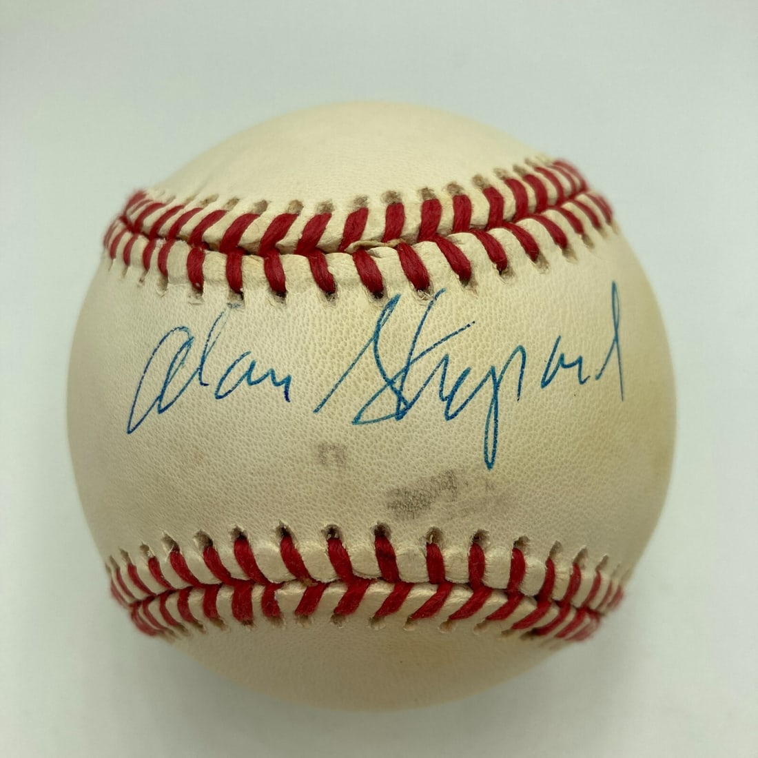 Alan Shepard Signed Baseball JSA COA Apollo Astronaut Collectible: Alan Shepard Signed Baseball JSA COA Apollo Astronaut Collectible This remarkable baseball is a single signed item by Alan Shepard, the renowned Apollo astronaut. It features an original autograph aut
