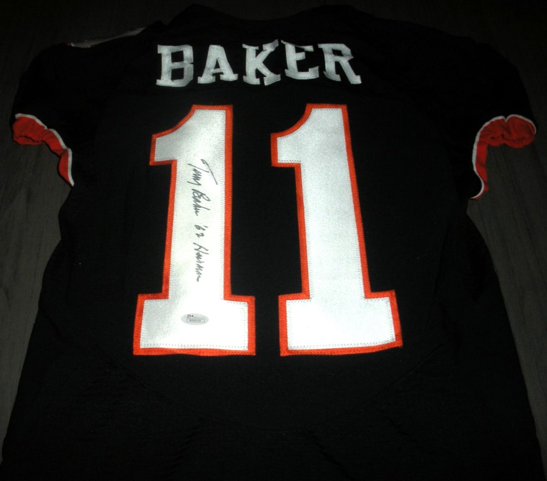 Terry Baker Oregon State Beavers Signed Nike Jersey with JSA COA: Terry Baker Oregon State Beavers Signed Nike Jersey with JSA COA This officially licensed Nike jersey features the signature of Terry Baker, a notable player for the Oregon State Beavers. It is authen