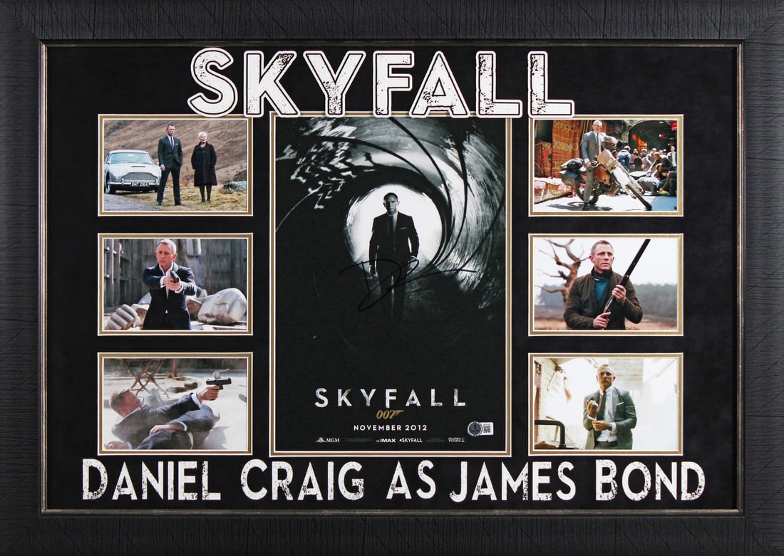 Framed 11x14 Photo Signed by Daniel Craig from Skyfall Beckett Authenticated (1 of 2)