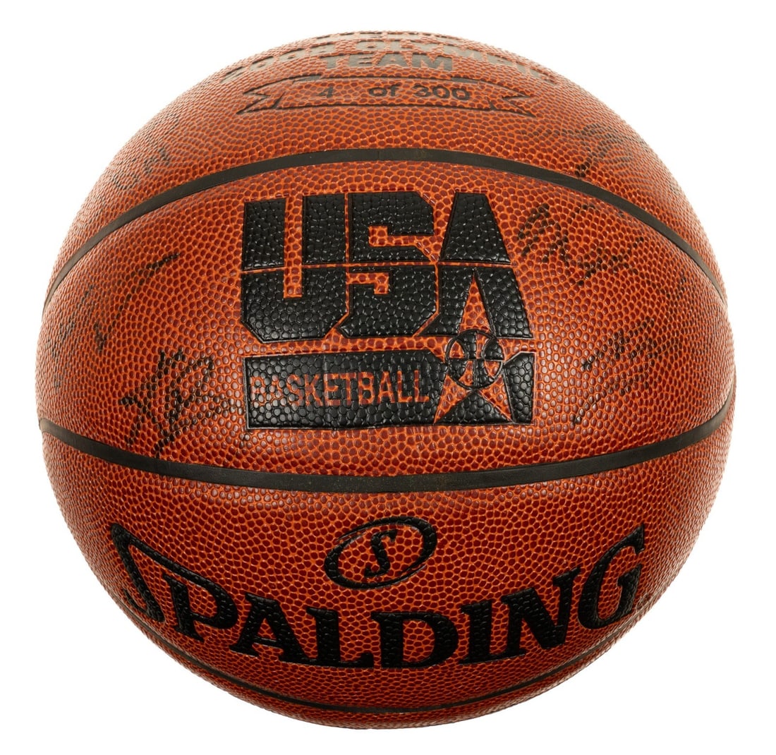 2008 Team USA Redeem Team Signed Basketball with 17 Autographs PSA DNA: 2008 Team USA Redeem Team Signed Basketball with 17 Autographs PSA DNA This limited-edition Spalding basketball is a remarkable piece of sports memorabilia, featuring the signatures of seventeen legen