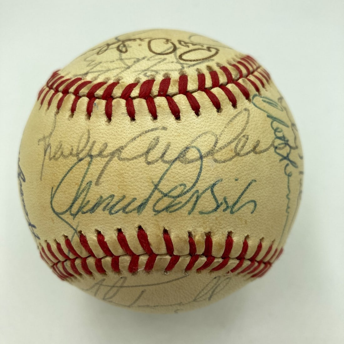 Detroit Tigers 1984 Champions Baseball Signed by 26 with JSA Authentication: Detroit Tigers 1984 Champions Baseball Signed by 26 with JSA Authentication This is an original 1984 Detroit Tigers World Series Champions team baseball, featuring 26 signatures from key team members.