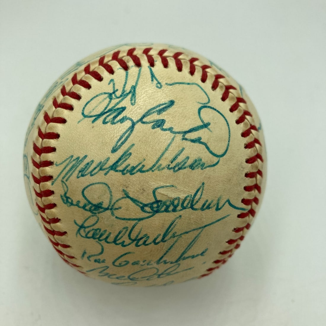 1987 New York Mets Team Signed Baseball Gary Carter PSA Authenticated (1 of 12)