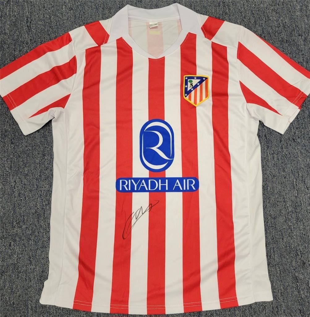 Antoine Griezmann Autographed Atletico Madrid Jersey Beckett BAS (1 of 4)