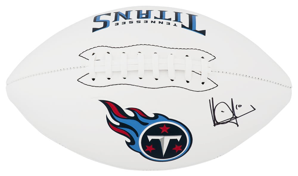 Vince Young Signed Tennessee Titans Franklin White Football with COA: Vince Young Signed Tennessee Titans Franklin White Football with COA This is a Vince Young signed Tennessee Titans logo Franklin white football, perfect for any NFL memorabilia collector. The ball fea