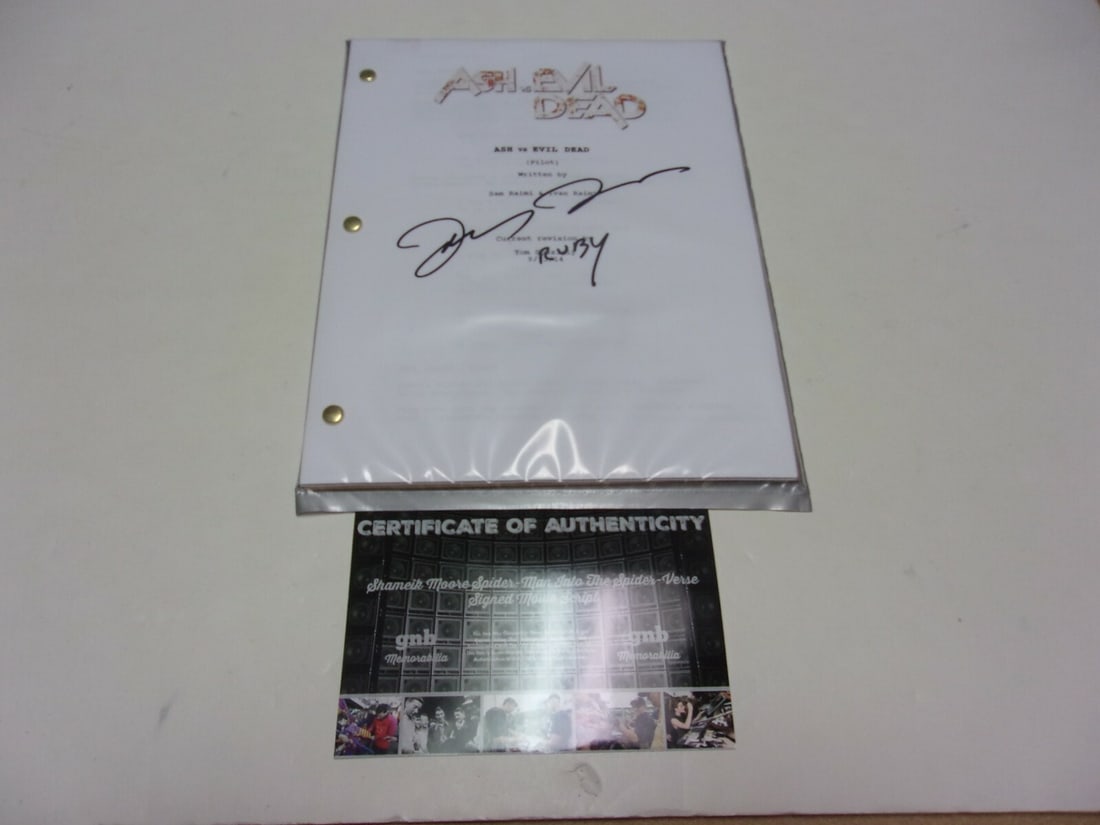 Lucy Lawless Signed Ash vs Evil Dead Full Movie Script with COA (1 of 1)