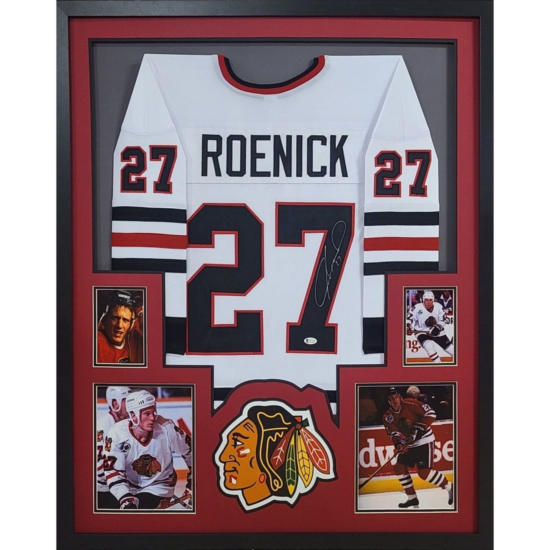 Jeremy Roenick Signed Framed Jersey Chicago Blackhawks Beckett Authenticated: Jeremy Roenick Signed Framed Jersey Chicago Blackhawks Beckett Authenticated This autographed Jeremy Roenick framed jersey is a must-have for any Chicago Blackhawks fan. Authenticated by Beckett, a le