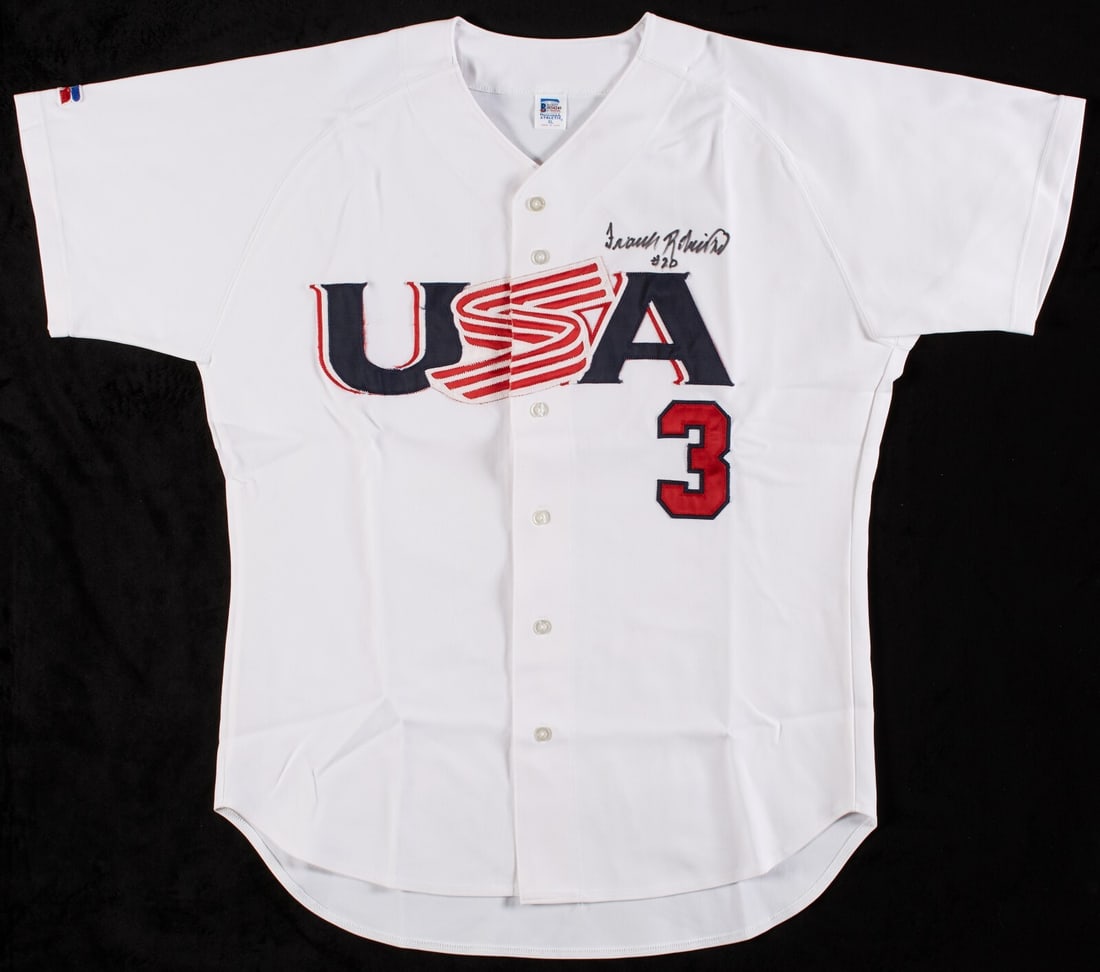 Frank Robinson Signed Team USA Baseball Jersey with Beckett COA: Frank Robinson Signed Team USA Baseball Jersey with Beckett COA This authentic Team USA baseball jersey is a remarkable collectible featuring the signature of Hall of Famer Frank Robinson. The jersey