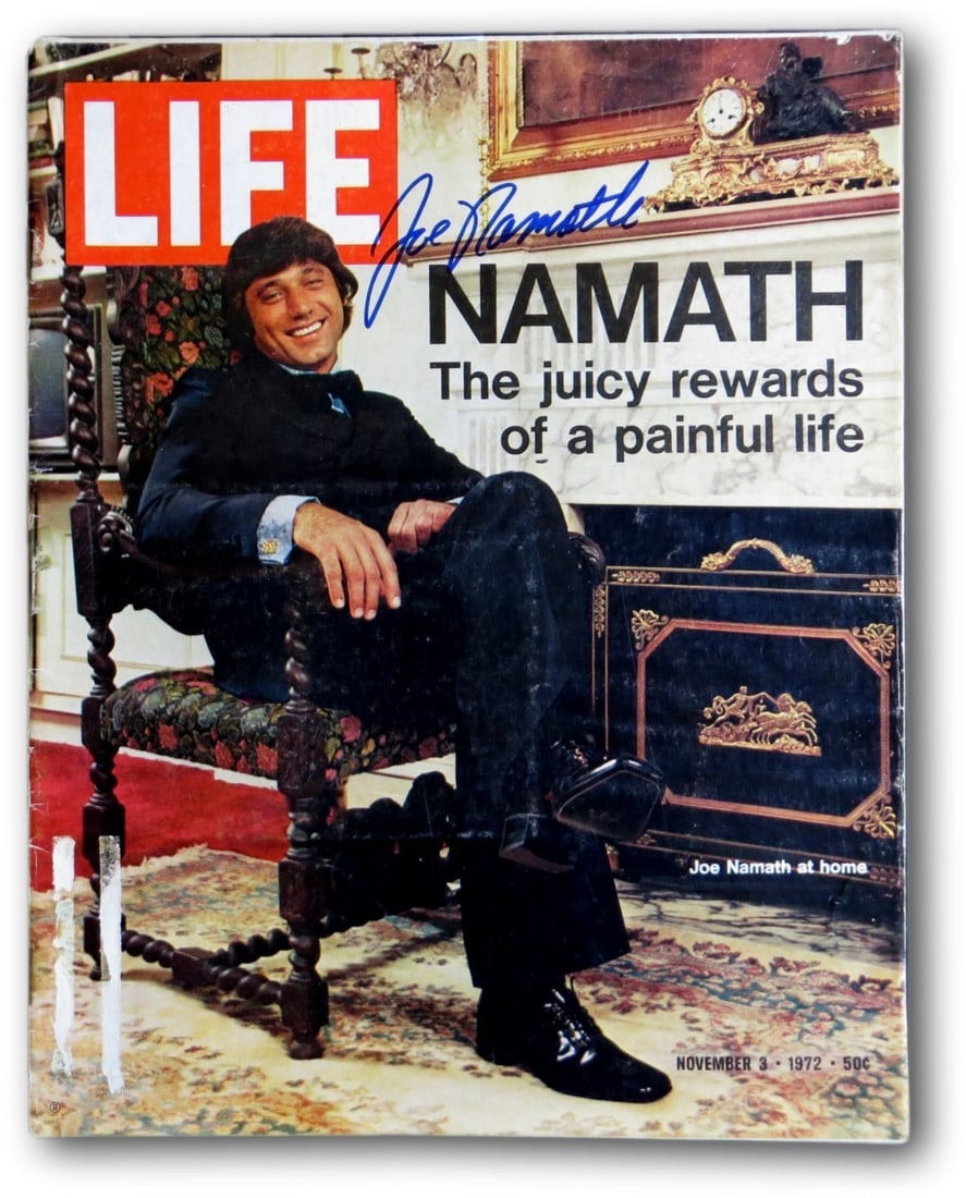 Joe Namath Autographed LIFE Magazine 11/3/72 JSA Authenticated NY Jets: Joe Namath Autographed LIFE Magazine 11/3/72 JSA Authenticated NY Jets This original LIFE magazine from November 3, 1972, features Joe Namath, the iconic quarterback of the New York Jets. It has been