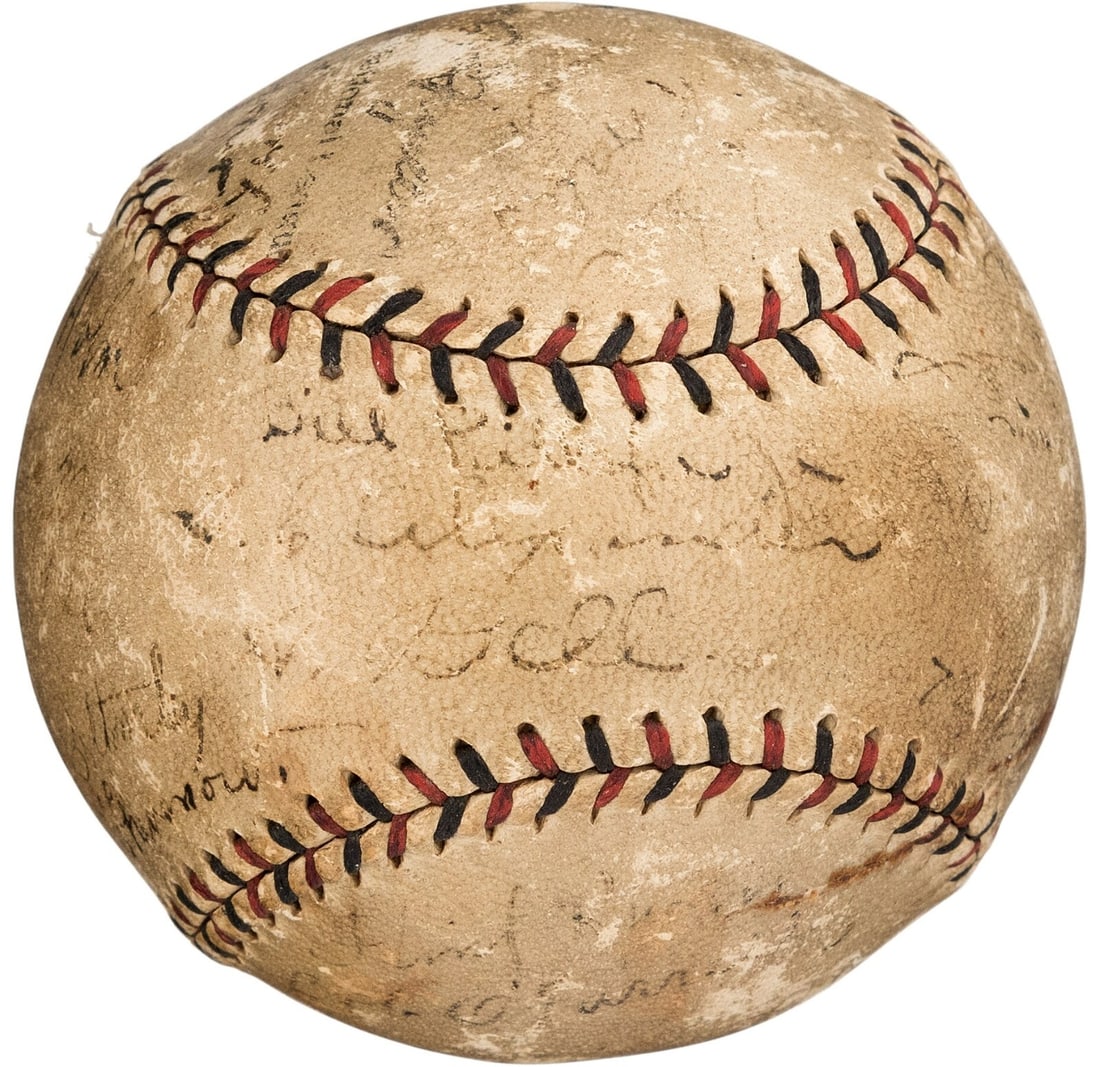 1926 St. Louis Cardinals Team Signed Baseball with PSA/DNA LOA RARE: 1926 St. Louis Cardinals Team Signed Baseball with PSA/DNA LOA RARE Celebrate the history of baseball with this remarkable 1926 St. Louis Cardinals World Series Champions team-signed baseball. This of