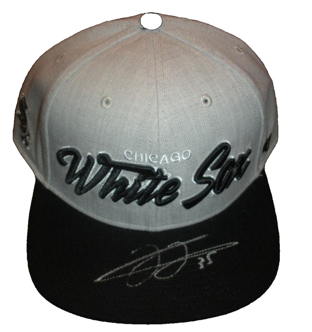 Frank Thomas Chicago White Sox Signed Authentic Hat with COA: Frank Thomas Chicago White Sox Signed Authentic Hat with COA Showcase your love for baseball with this authentic Chicago White Sox hat, signed by Frank Thomas. This pre-owned cap features the iconic '