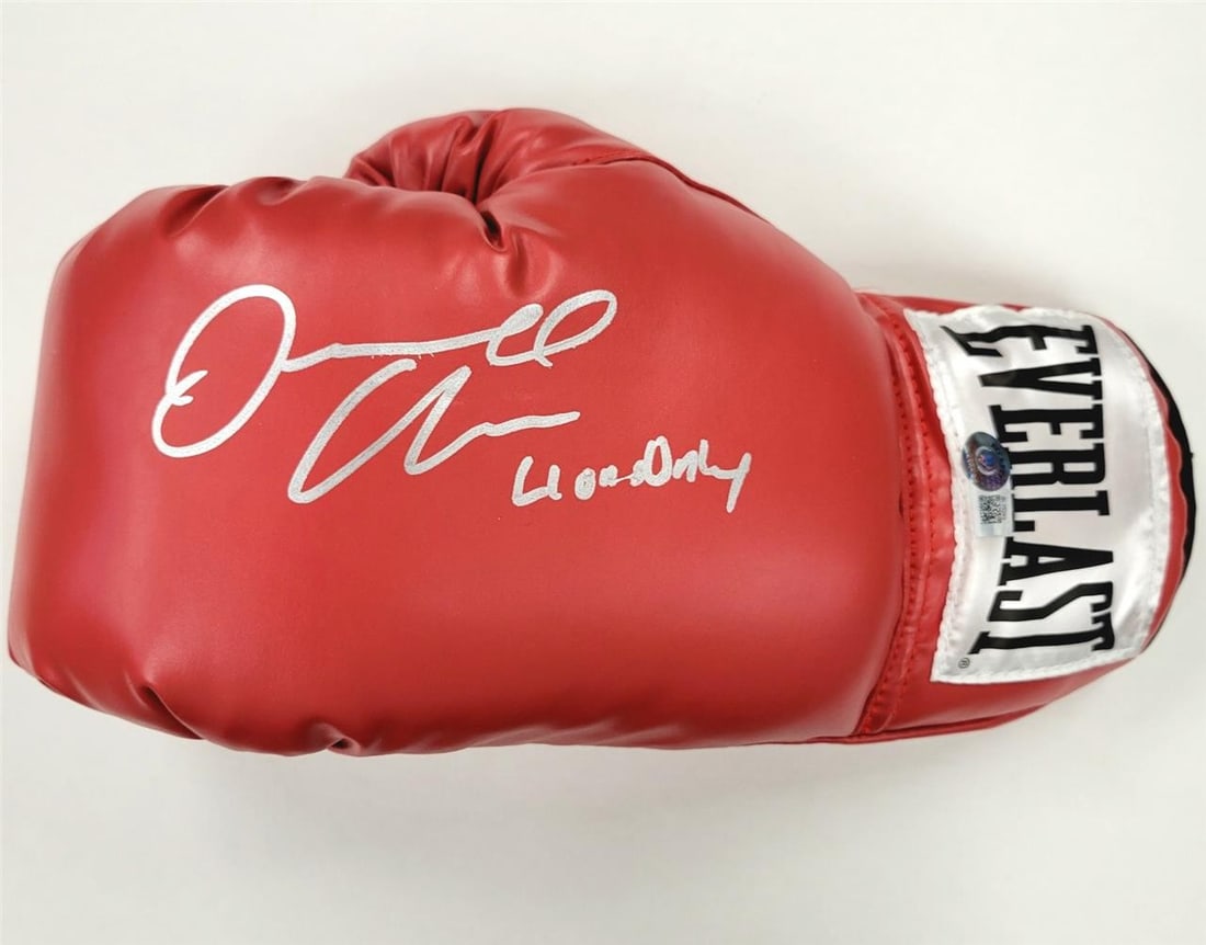 Everlast Boxing Glove Autographed by Jermall Charlo with Beckett Authentication (1 of 4)