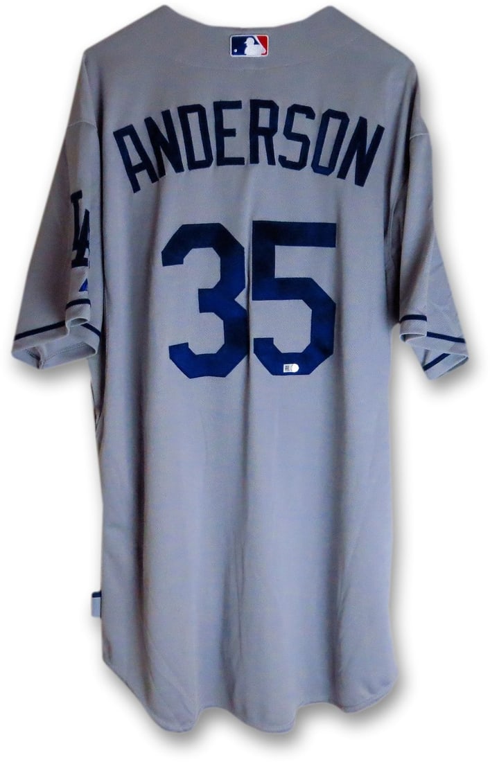 Brett Anderson 2015 Dodgers Team Issue Jersey #55 MLB Authenticated: Brett Anderson 2015 Dodgers Team Issue Jersey #55 MLB Authenticated Support your team in style with this Brett Anderson Team Issue Jersey from the Los Angeles Dodgers. This gray jersey features the pl