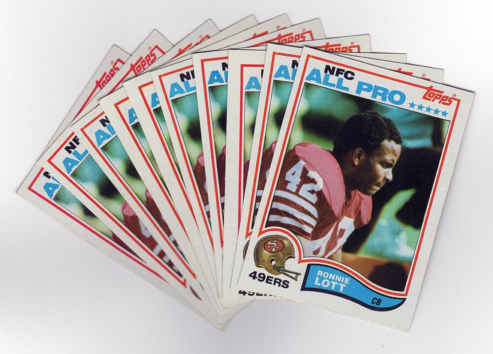 Lot of 10 Ronnie Lott 1982 Topps Rookie Cards #486 49ers (1 of 1)
