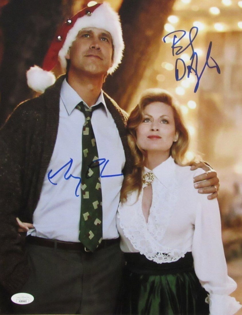 Chevy Chase Beverly D'Angelo Dual Signed 11x14 Photo Christmas Vacation JSA Certified: Chevy Chase Beverly D'Angelo Dual Signed 11x14 Photo Christmas Vacation JSA Certified Capture the spirit of the holidays with this stunning dual-autographed photo featuring Chevy Chase and Beverly D'A