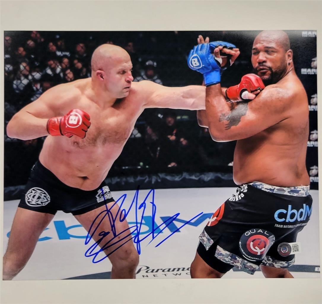 Fedor Emelianenko Signed 11x14 Photo UFC MMA Beckett Authenticated (1 of 3)