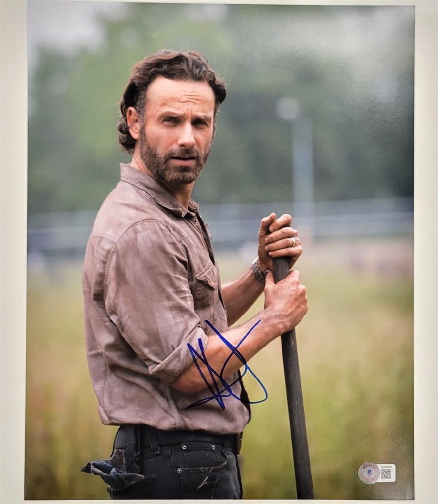 Andrew Lincoln Autographed The Walking Dead Photo 11x14 Beckett Certified (1 of 3)