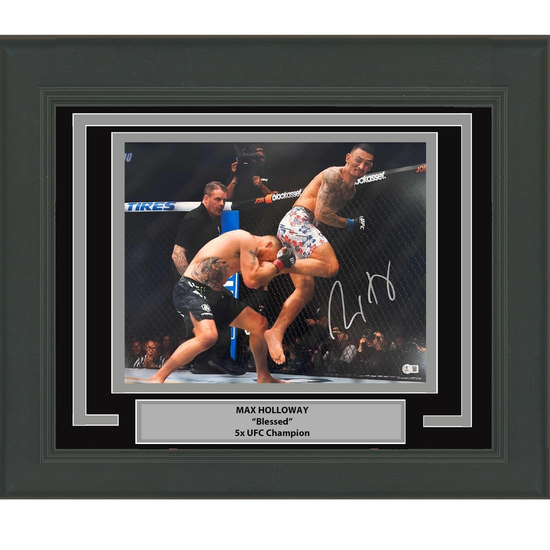 Framed Autographed Max Holloway UFC 16x20 Photo JSA Certified (1 of 1)
