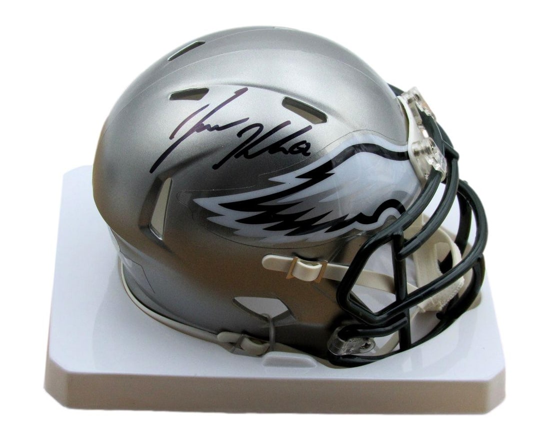 Jason Kelce Autographed Eagles Flash Silver Mini Helmet PSA/DNA: Jason Kelce Autographed Eagles Flash Silver Mini Helmet PSA/DNA This offering features a Jason Kelce Autographed Philadelphia Eagles Flash Silver Mini Football Helmet. Authenticated by PSA/DNA, it inc