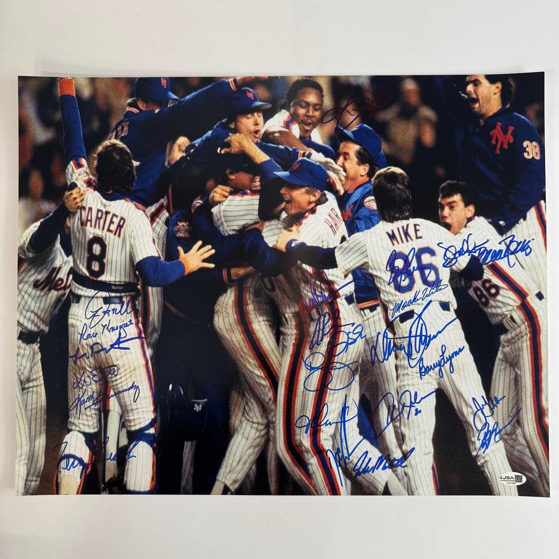 1986 Mets World Series 16x20 Photo Signed by 26 With JSA Authentication (1 of 1)