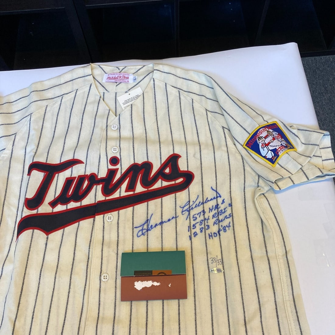 Harmon Killebrew Signed Limited Edition 33/33 Minnesota Twins Jersey UDA COA: Harmon Killebrew Signed Limited Edition 33/33 Minnesota Twins Jersey UDA COA Celebrate the legacy of baseball legend Harmon Killebrew with this heavily inscribed Minnesota Twins jersey. This original