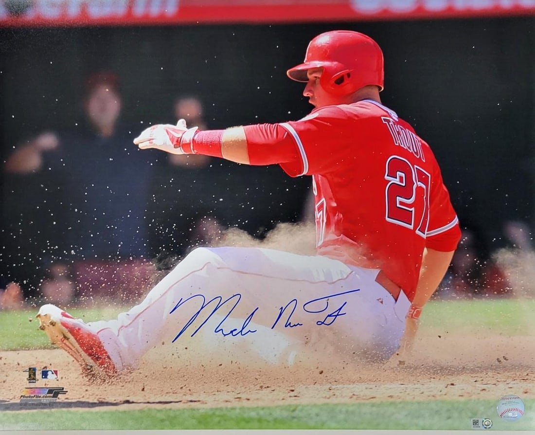 Mike Trout Signed 16x20 Photo Los Angeles Angels MLB Authenticated (1 of 5)
