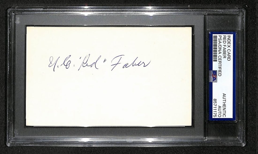 Red Faber Hall of Fame Autographed 3x5 Index Card PSA DNA White Sox: Red Faber Hall of Fame Autographed 3x5 Index Card PSA DNA White Sox This is an original 3x5 index card signed by Red Faber, Hall of Famer and former player for the Chicago White Sox. The autograph has