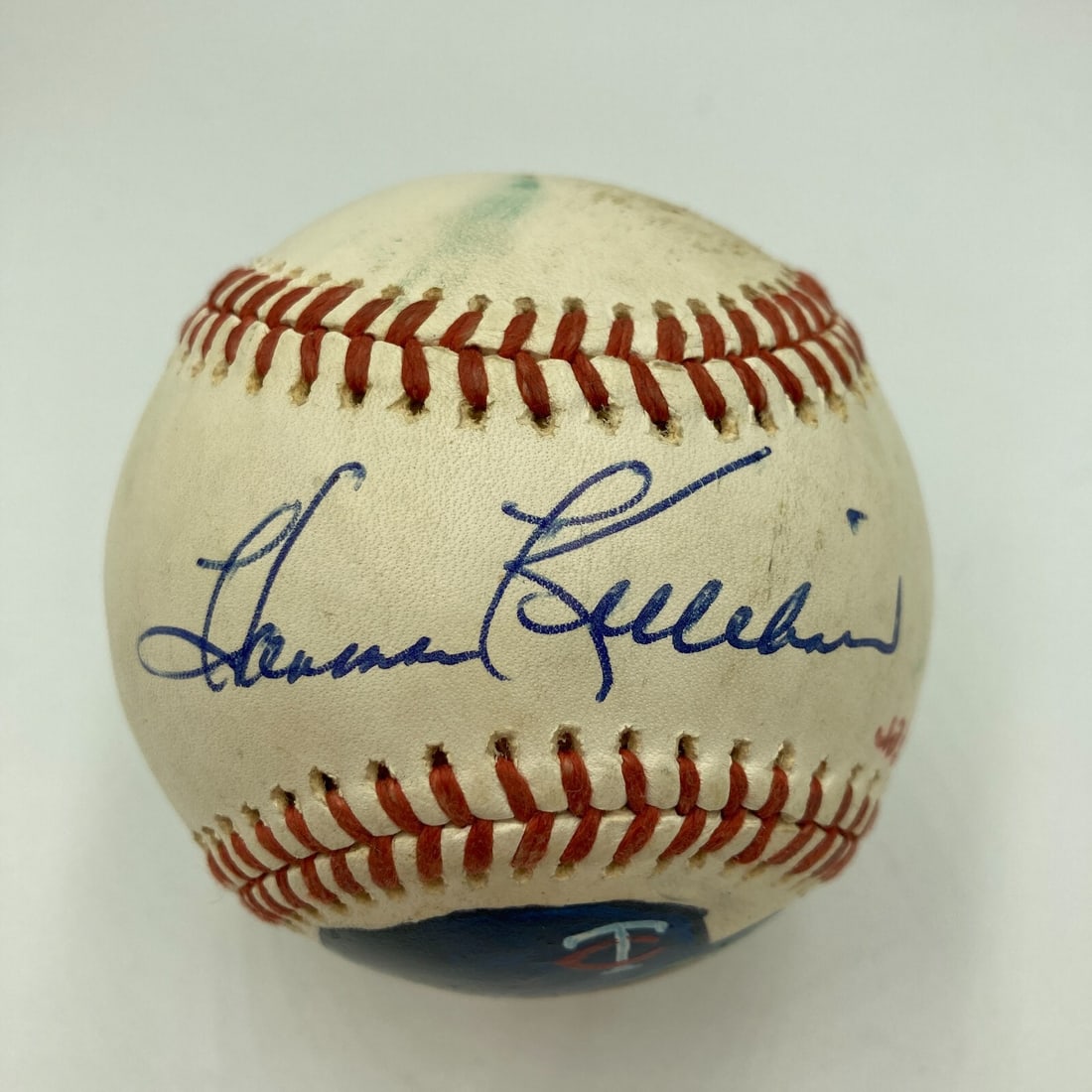 Harmon Killebrew Signed 1970s American League Baseball JSA COA: Harmon Killebrew Signed 1970s American League Baseball JSA COA This vintage American League baseball, signed by baseball legend Harmon Killebrew, is a must-have for collectors. The ball features Kille