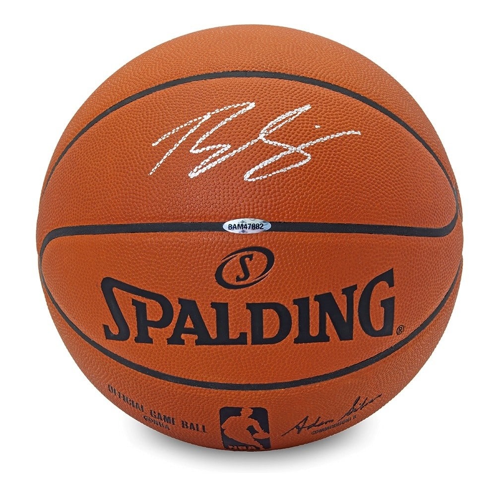 Ben Simmons Autographed Spalding Basketball Philadelphia 76ers Upper Deck: Ben Simmons Autographed Spalding Basketball Philadelphia 76ers Upper Deck This authentic Spalding basketball has been signed by NBA star Ben Simmons, showcasing his dedication to the game. This origin