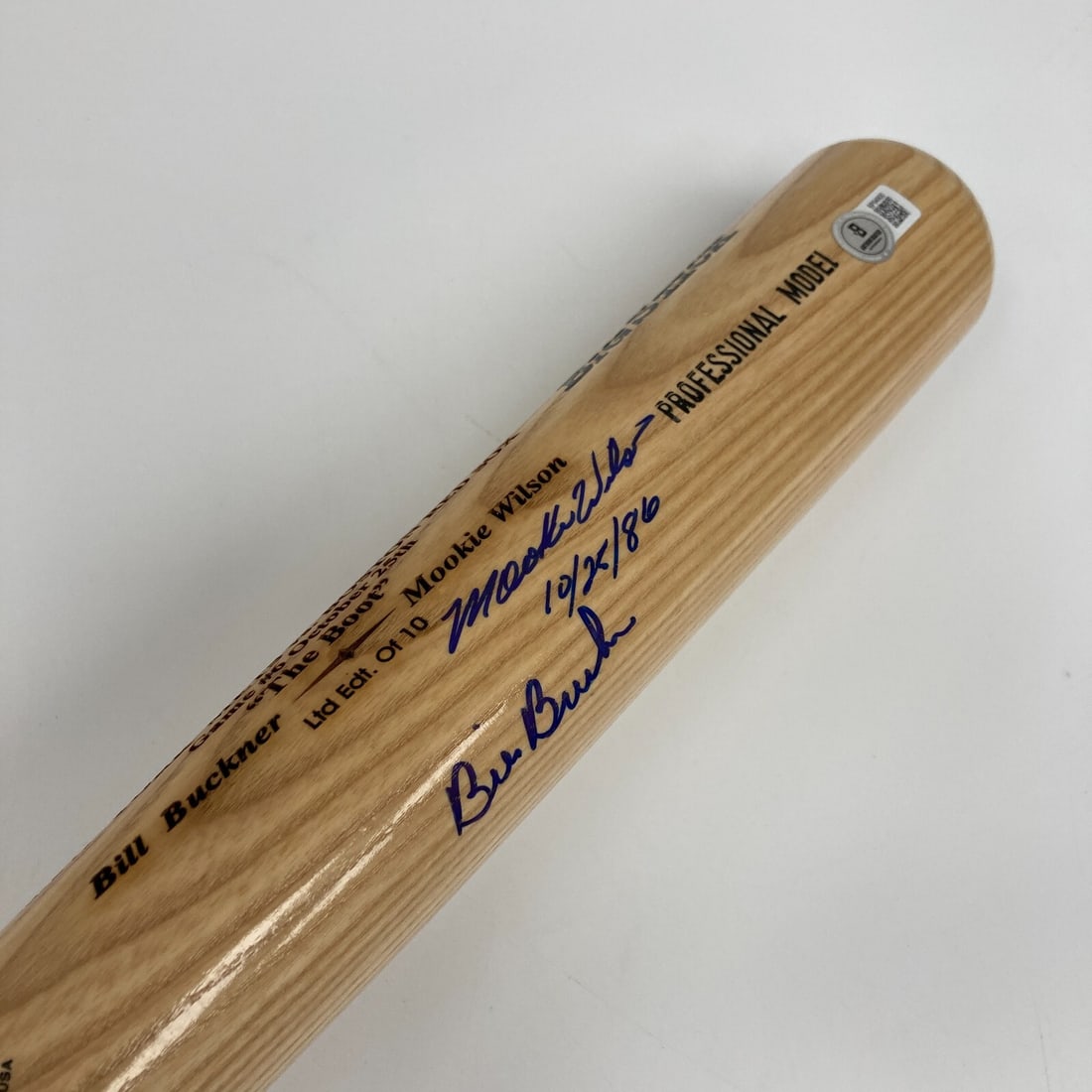 Mookie Wilson Bill Buckner Signed 1986 World Series Bat Beckett Certified (1 of 7)