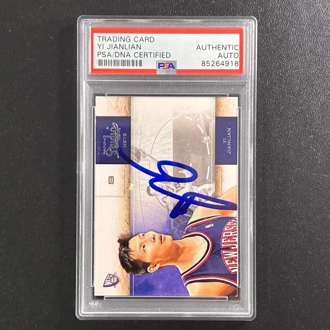2010 Panini Studio Yi Jianlian Signed Card PSA Authentic Nets #91 (1 of 2)