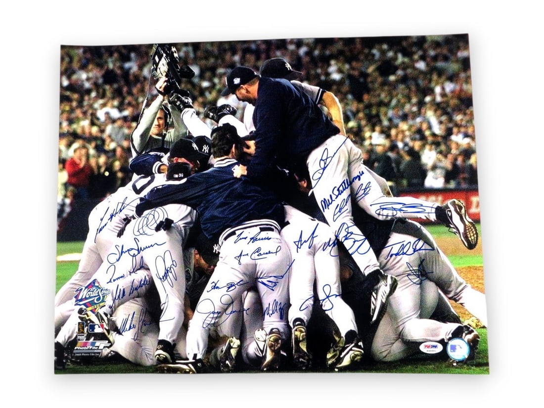 1988 New York Yankees Team Autographed 16X20 Photo 22 Signatures PSA/DNA: 1988 New York Yankees Team Autographed 16X20 Photo 22 Signatures PSA/DNA This is an original 1988 New York Yankees team-signed autographed 16X20 photo featuring a total of 22 signatures, including not