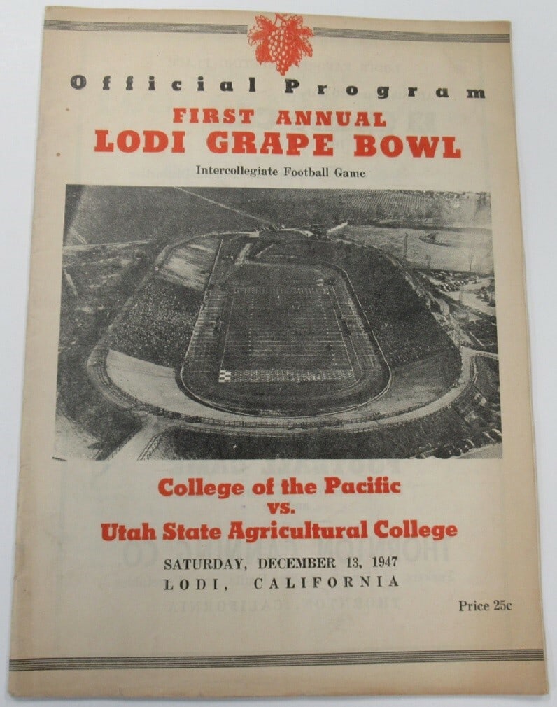 1947 Lodi Grape Bowl Program College of Pacific vs Utah State Rare (1 of 3)