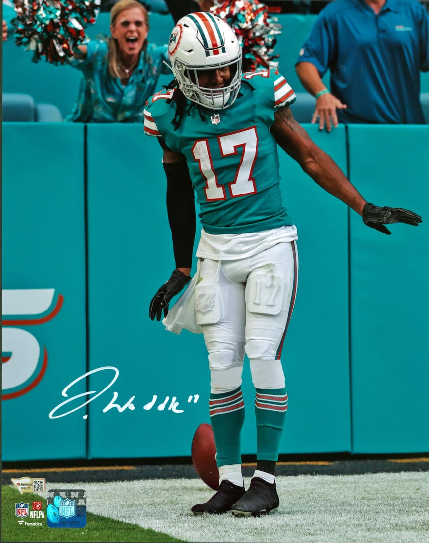 Jaylen Waddle Signed 11x14 Dolphins Photo with Fanatics Hologram (1 of 1)