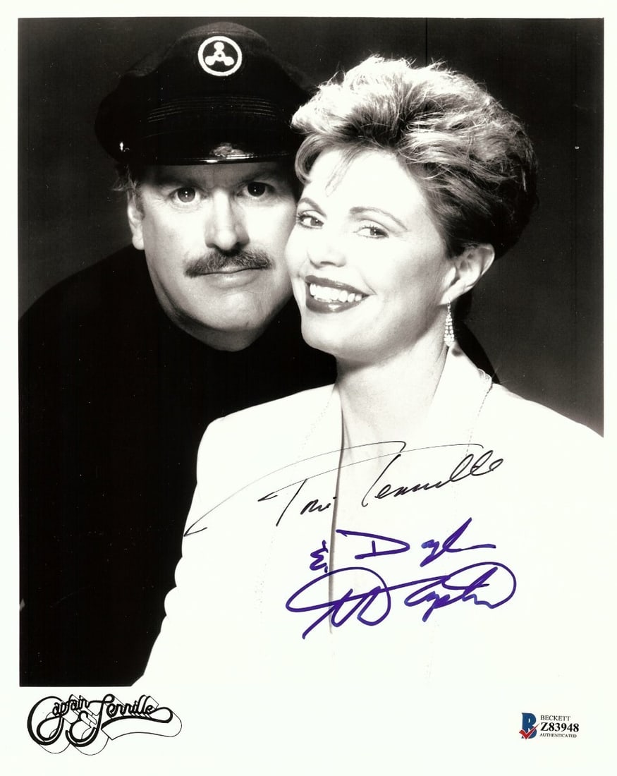 Toni Tennille Daryl Dragon Signed 8X10 Photo Captain & Tennille BAS (1 of 2)