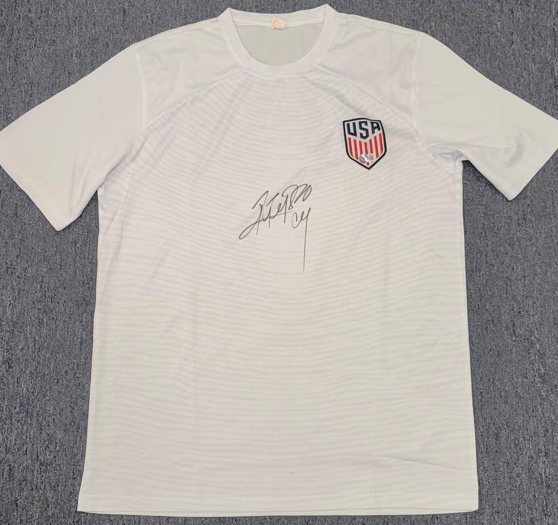 Ricardo Pepi Signed Team USA Jersey Autographed Beckett BAS: Ricardo Pepi Signed Team USA Jersey Autographed Beckett BAS This is an original signed jersey of Ricardo Pepi, featuring his autograph authenticated by Beckett Authentication Services (BAS). The jerse