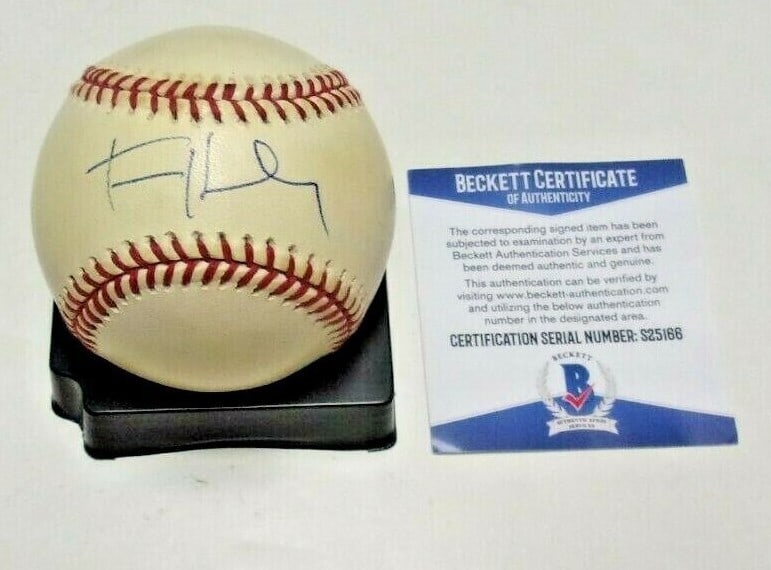 Tom Hanks Signed MLB Baseball with Beckett COA: Tom Hanks Signed MLB Baseball with Beckett COA This is an authentic MLB baseball signed by the renowned actor Tom Hanks, known for his iconic roles in films such as Forrest Gump and Saving Private Rya