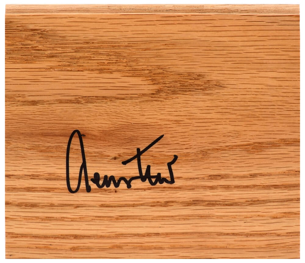 Jerry West Signed 5x6 Lakers Floor Piece with COA: Jerry West Signed 5x6 Lakers Floor Piece with COA This is a remarkable 5x6 floor piece signed by Jerry West, a legendary player of the Los Angeles Lakers. The item features a pristine condition rating