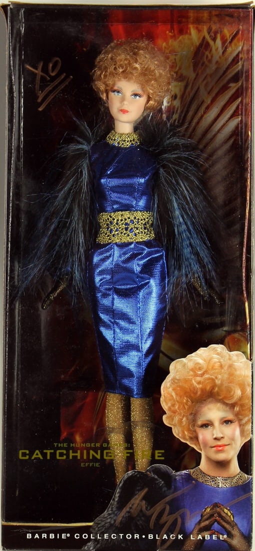Elizabeth Banks Signed Effie Barbie Doll Mattel BAS Authenticated (1 of 9)