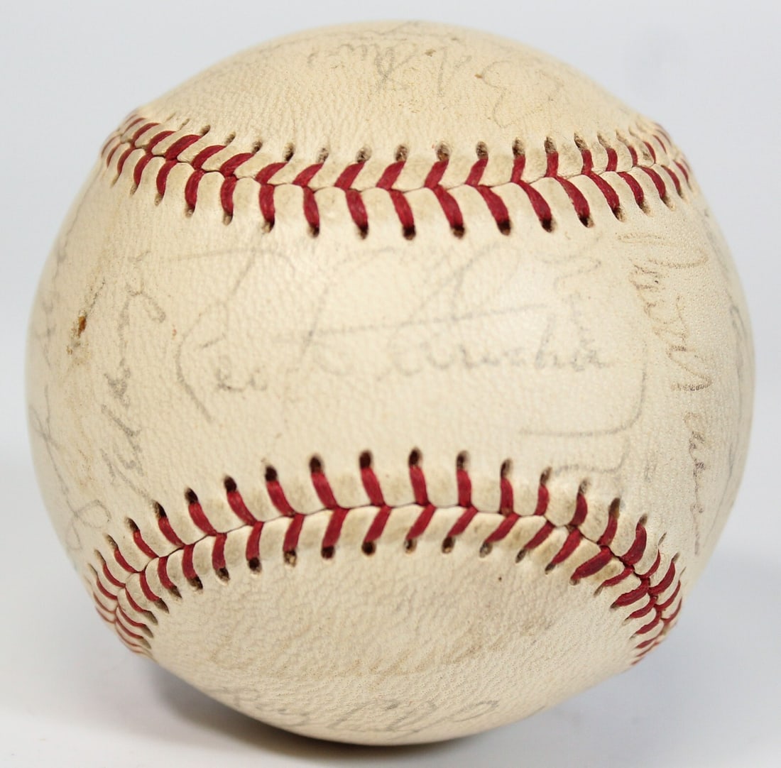 1967 Chicago Cubs Signed Baseball with Ernie Banks JSA Authenticated (1 of 7)