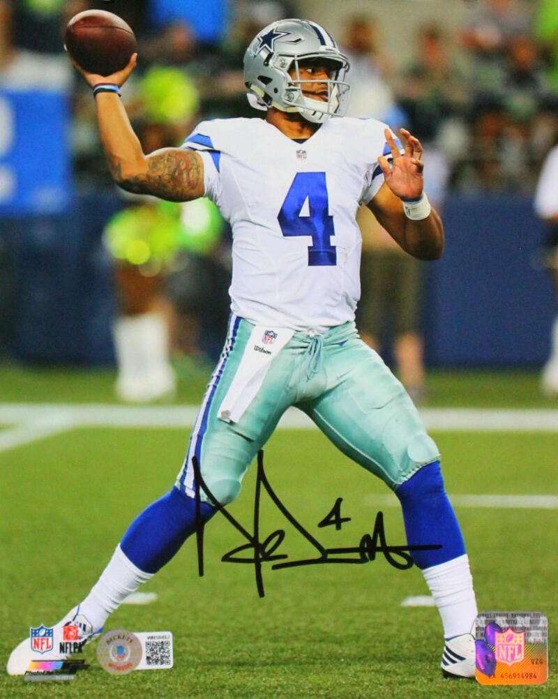 Dak Prescott Signed Dallas Cowboys 8x10 Photo Beckett Authenticated (1 of 2)