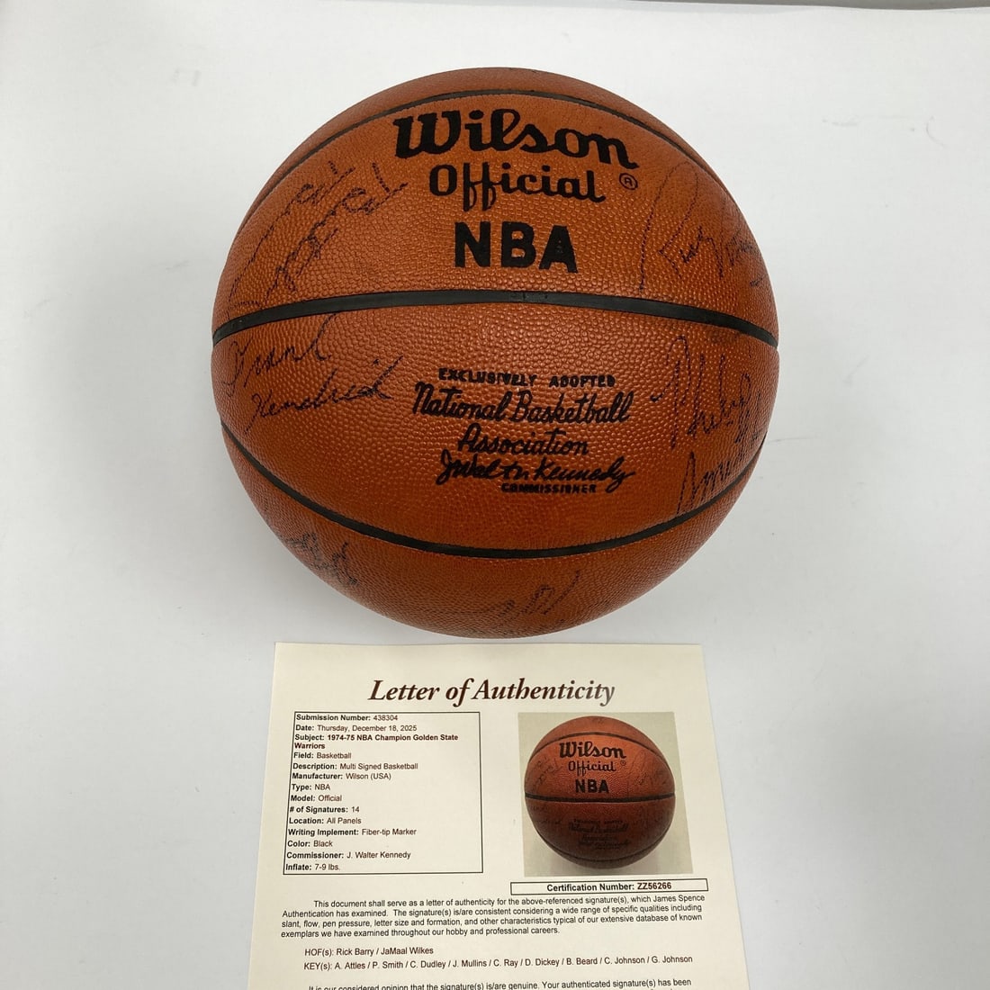 Vintage Wilson Basketball Signed by 1974-75 Golden State Warriors NBA Champions JSA (1 of 18)