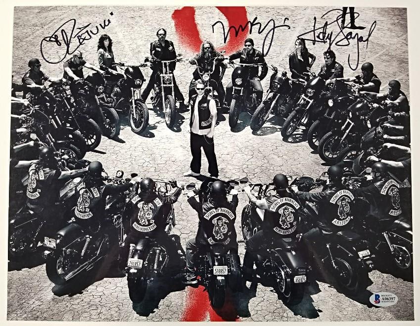 Sons of Anarchy 11x14 Photo Signed by Theo Rossi Sagal Junior Beckett BAS COA: Sons of Anarchy 11x14 Photo Signed by Theo Rossi Sagal Junior Beckett BAS COA This original 11x14 photograph from Sons of Anarchy is signed by Theo Rossi, Sagal, and Junior. The photo comes with a Bec