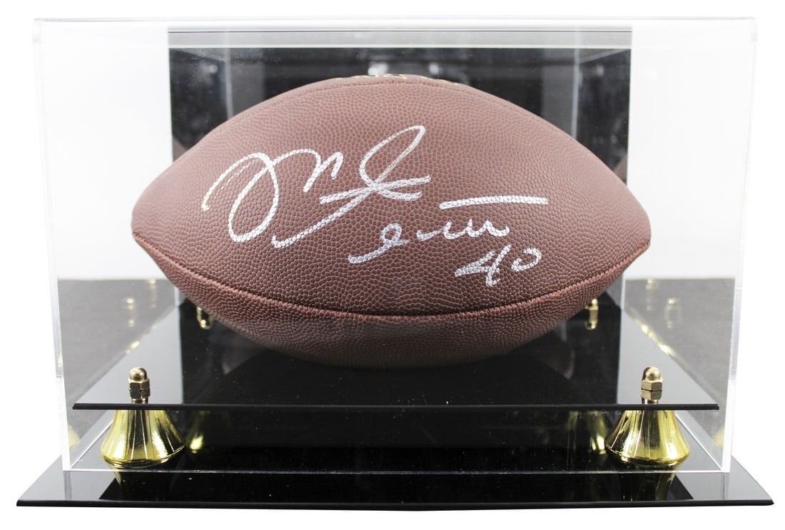 Mike Alstott Signed Buccaneers Wilson Football with BAS Authentication: Mike Alstott Signed Buccaneers Wilson Football with BAS Authentication Commemorate the legacy of Mike Alstott with this autographed Wilson Super Grip football, meticulously signed by the legendary Tam