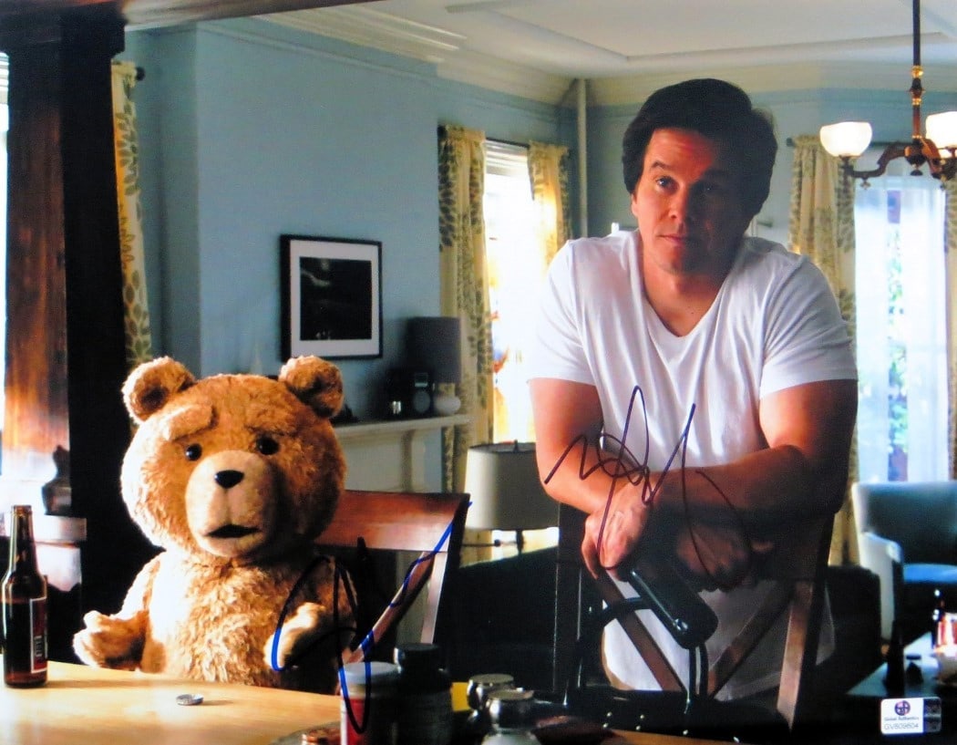 Mark Wahlberg Seth MacFarlane Signed 11X14 Photo Ted GAI Authenticated: Mark Wahlberg Seth MacFarlane Signed 11X14 Photo Ted GAI Authenticated This is an authentic 11X14 photograph signed by both Mark Wahlberg and Seth MacFarlane, featuring their iconic characters from th